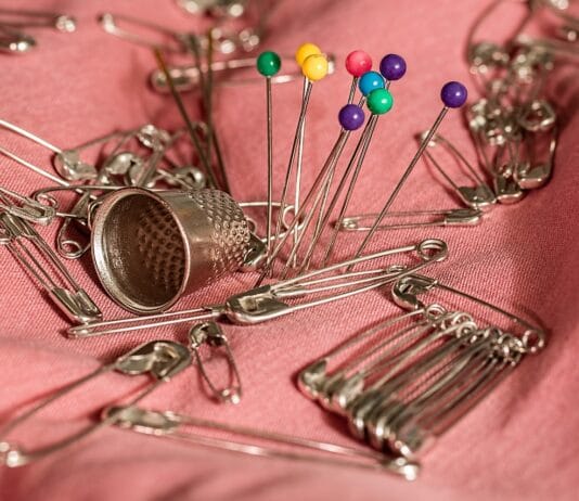 Jak wymienić guziki na zatrzaski